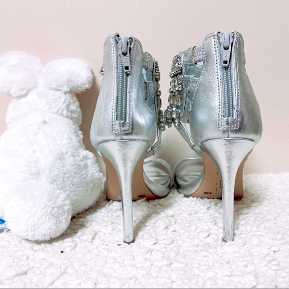 Brand New Silver Color Party & Evening Shoes - Size 6.5M - Picture 5 of 6